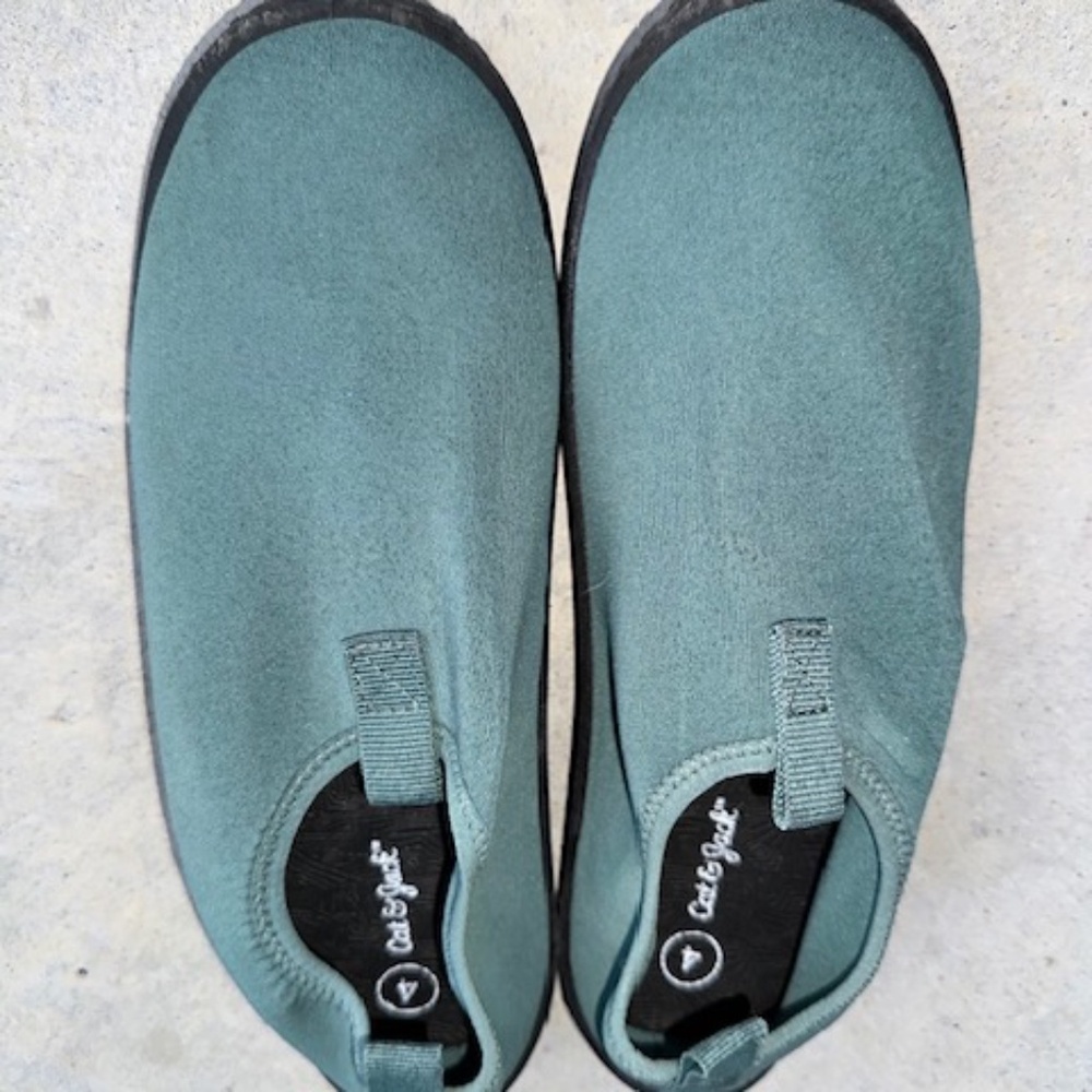 Size 4 Youth Cat & Jack water shoes. Worn one time. Slip on. Swim river sandal